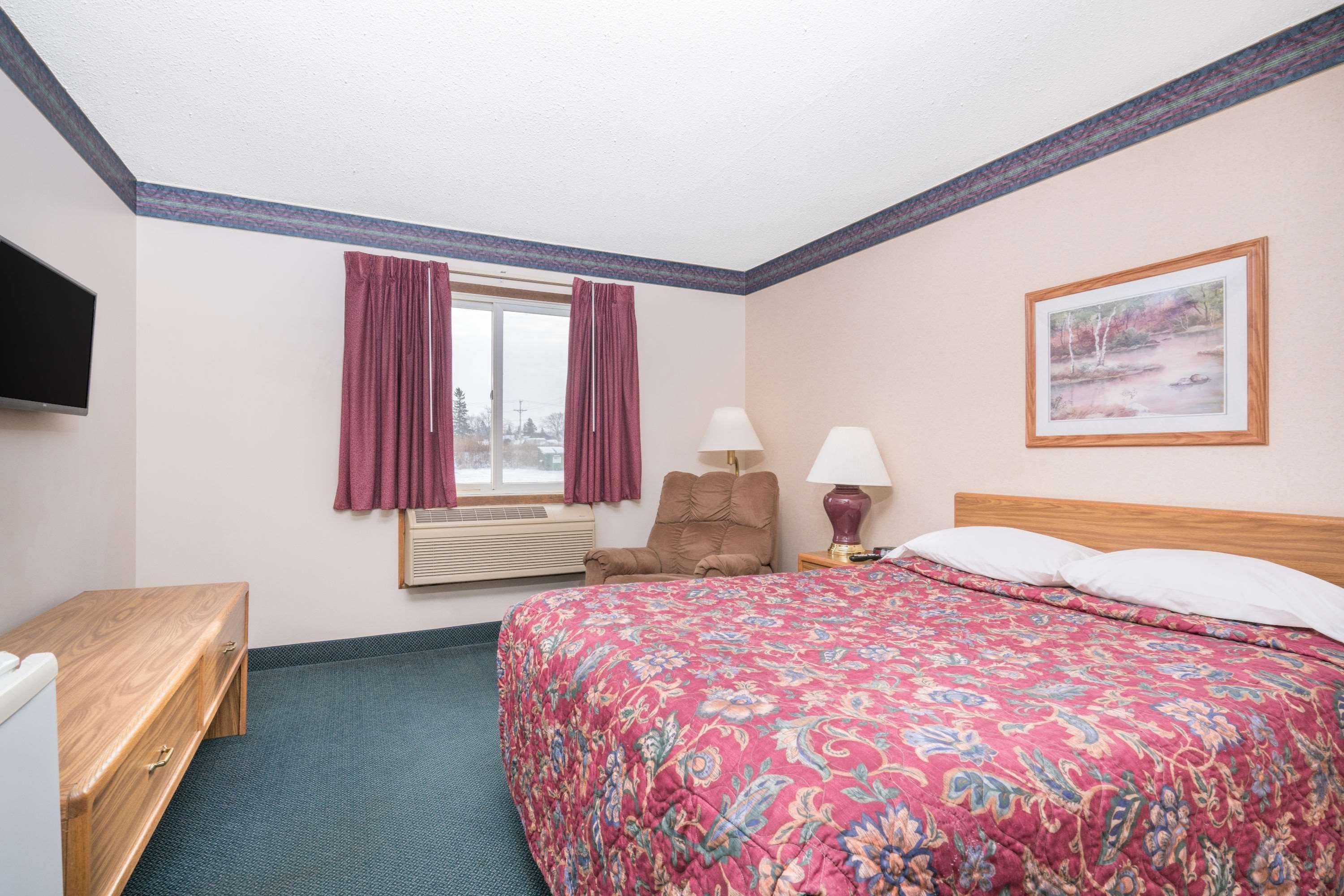 Super 8 By Wyndham Superior Wi Hotell Exteriör bild
