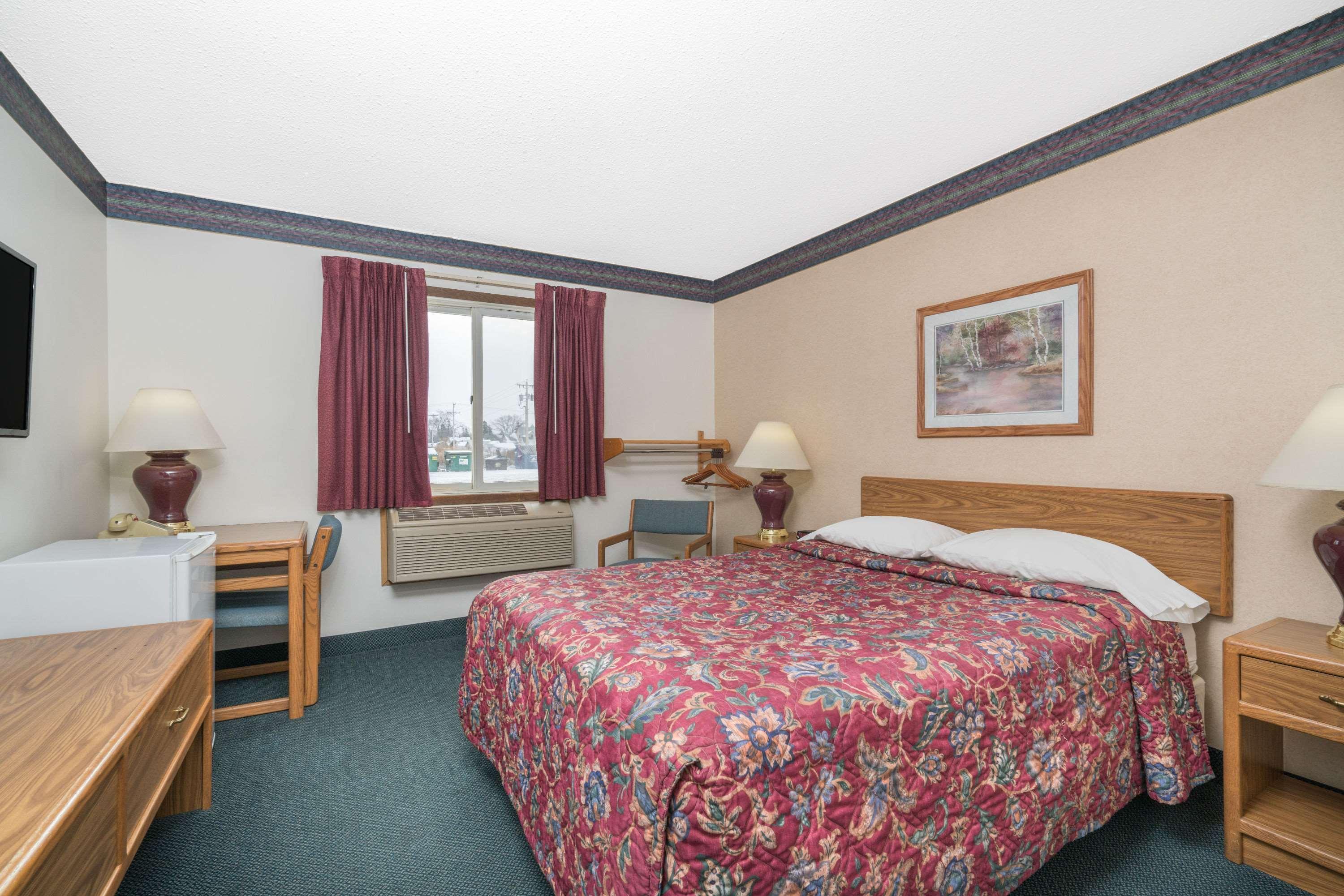 Super 8 By Wyndham Superior Wi Hotell Exteriör bild