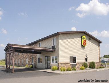 Super 8 By Wyndham Superior Wi Hotell Exteriör bild